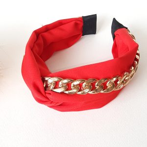 تلسرپارچه ای با زنجیر طلایی